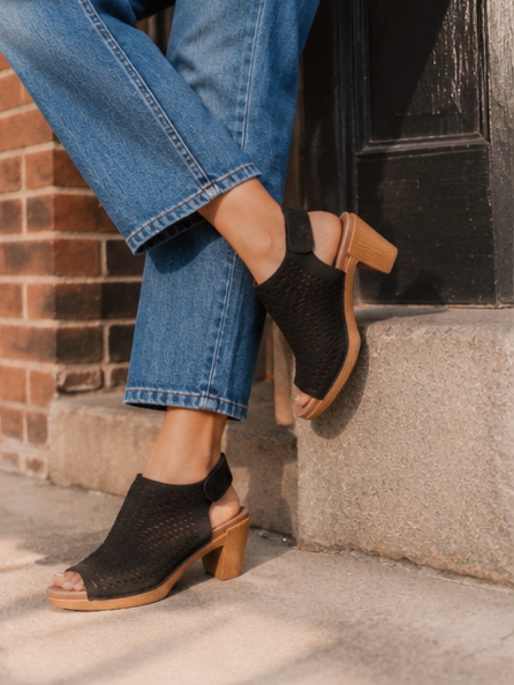 Dansko Danae Black Milled Nubuck Leather Cutout Heels | Size 8.5 / EU 39